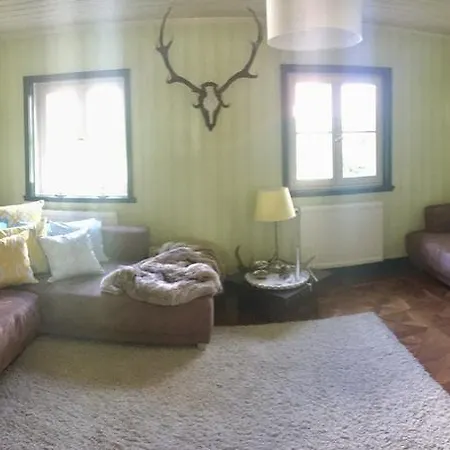 בית נופש Alpchalet *